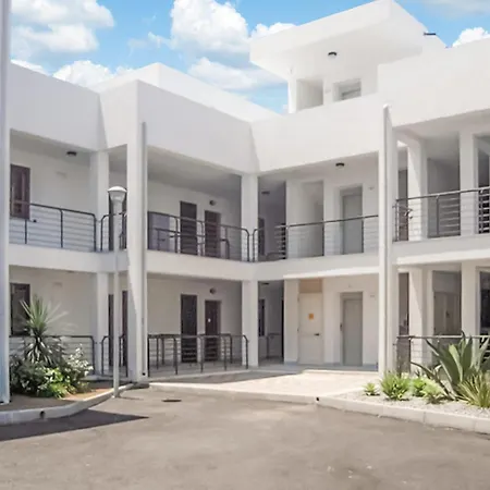 Apartment 1 Bedroom Cozy In Isca Marina *