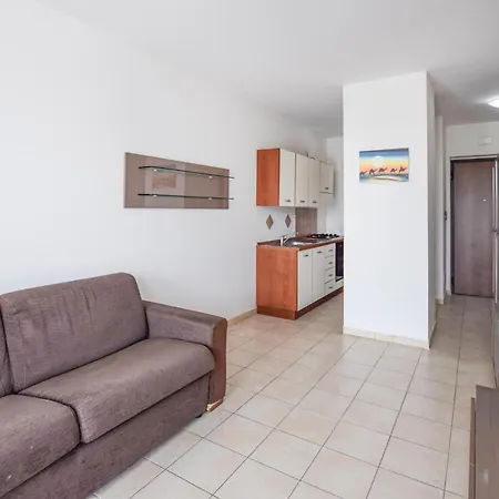 Apartament 1 Bedroom Cozy In Isca Marina Badolato Marina